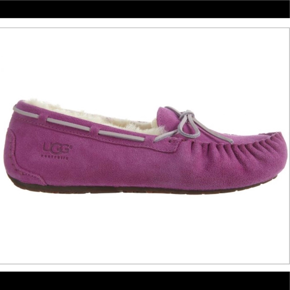Girls Ugg Dakota Moccasins